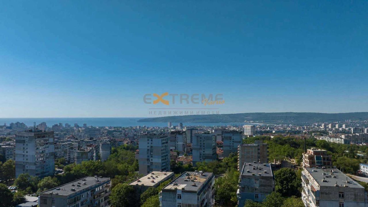 Продава се Тристаен апартамент в Варна, Изгрев - 119 кв.м за 1335 €/кв.м - Снимка #4