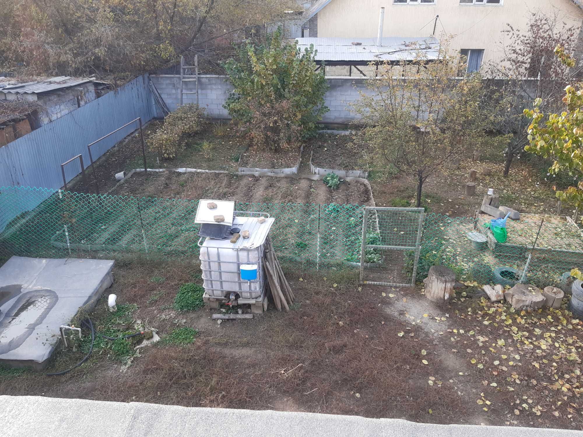 Продам дом в Алматы из 5 комнат, кирпичный