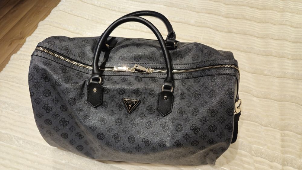 Geanta de Piele Originala GUESS (Negociabil)
