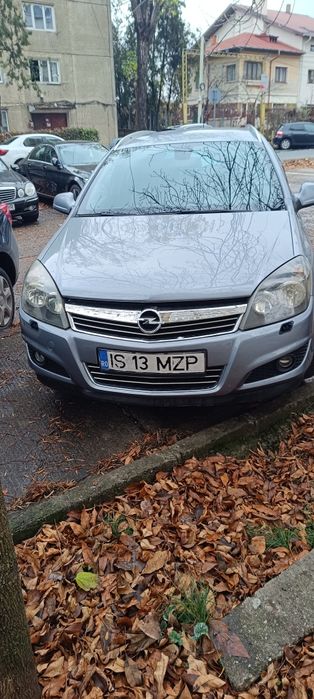 Opel Astra H caravane