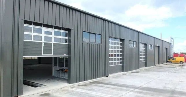 Vând structura metalica completa și hale cu tot cu panou