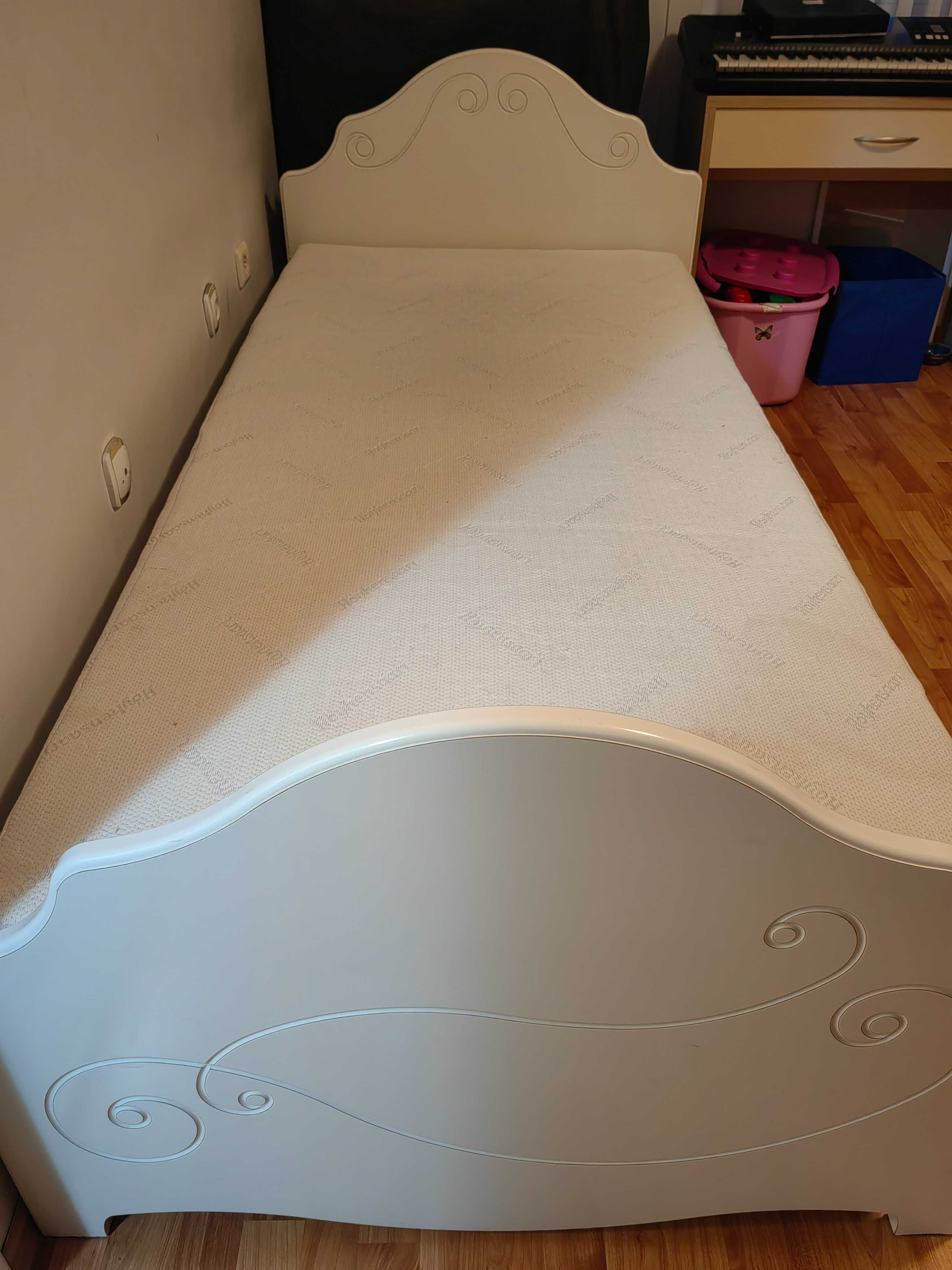 Легло "Alice" Франция със латексен матрак и подматрачна рамка