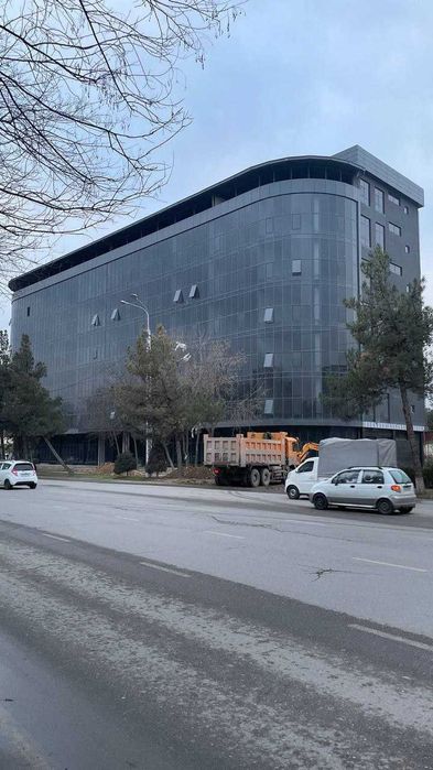 Продаётся Бизнес центр в Яккасарайском р-не (Южный вокзал)