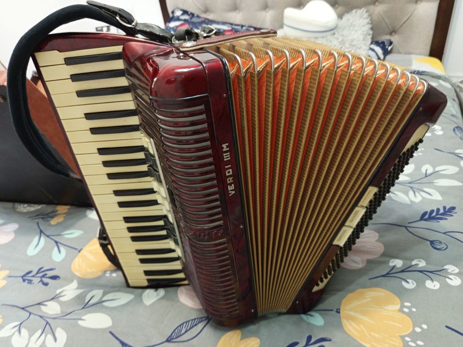 Acordeon Hohner Verdi 3 M 120 basi