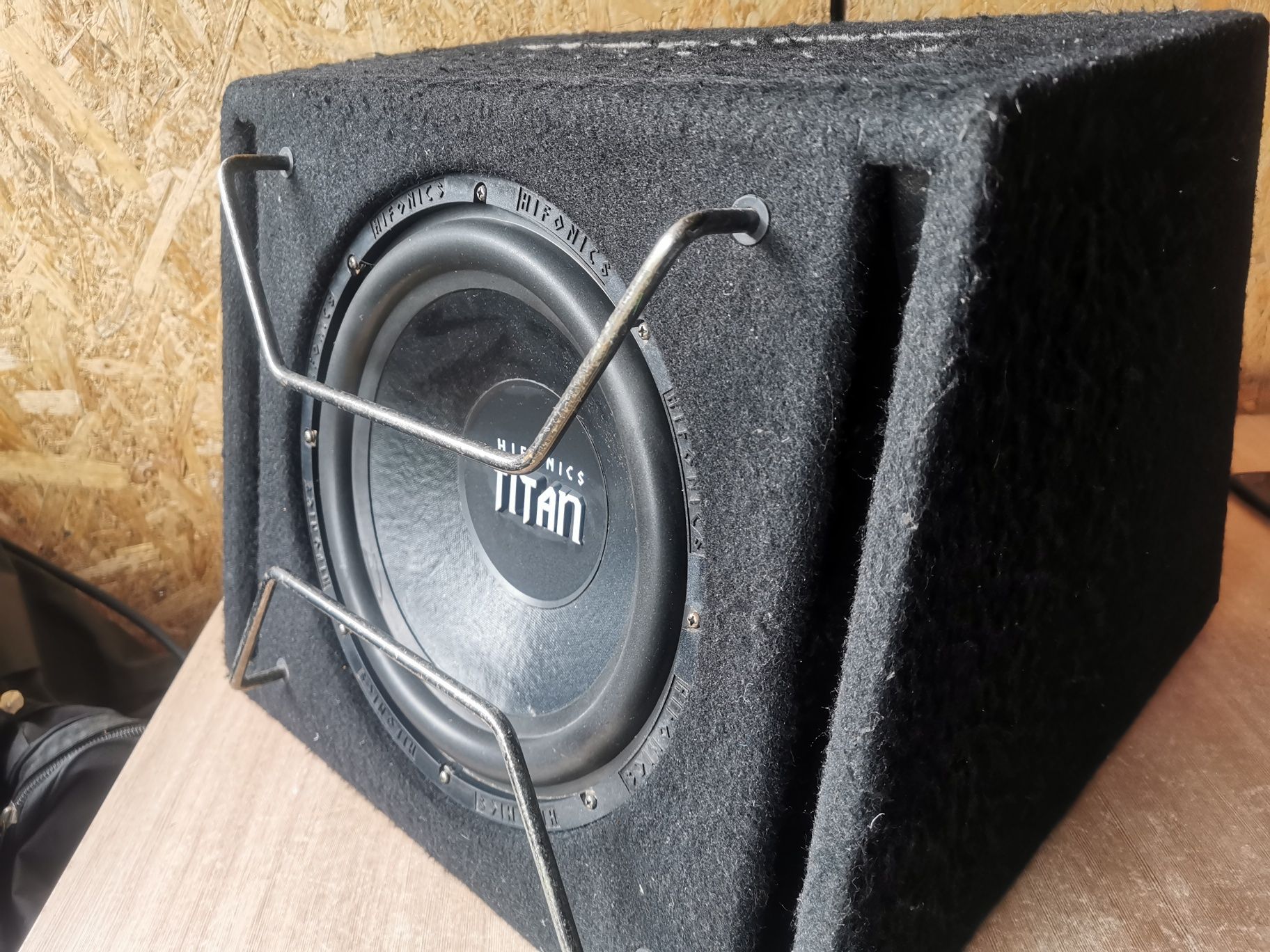 Subwoofer auto Hifonics