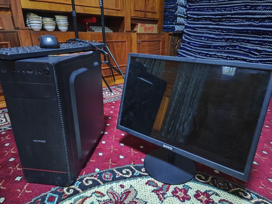 Kompyuter offis uchun srochno sotiladj