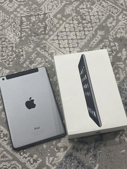 iPad mini 2 в отличном состоянии