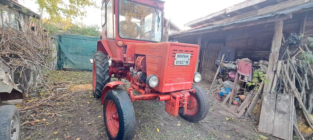 Трактор Т25 Владимирец с.Медковец Монтана.