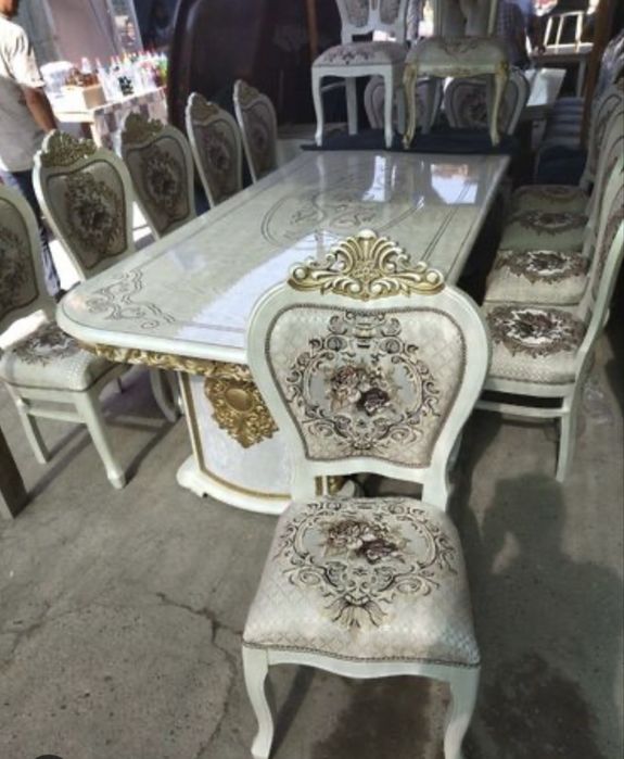 Stol stul 12 person srochna sotiladi