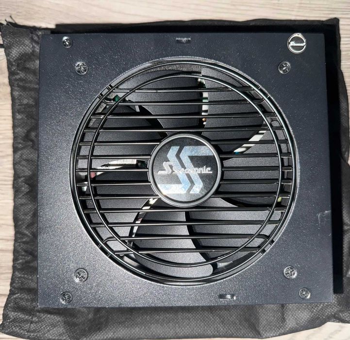 Sursa ATX SeaSonic Focus GX 750 80+ gold