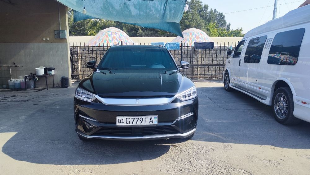 BYD song plys flagship