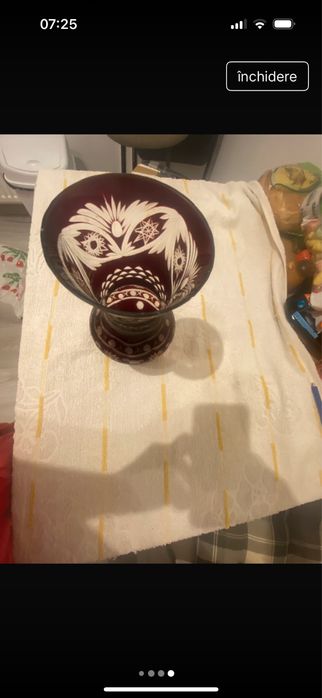 Vaza din cristal/rubin