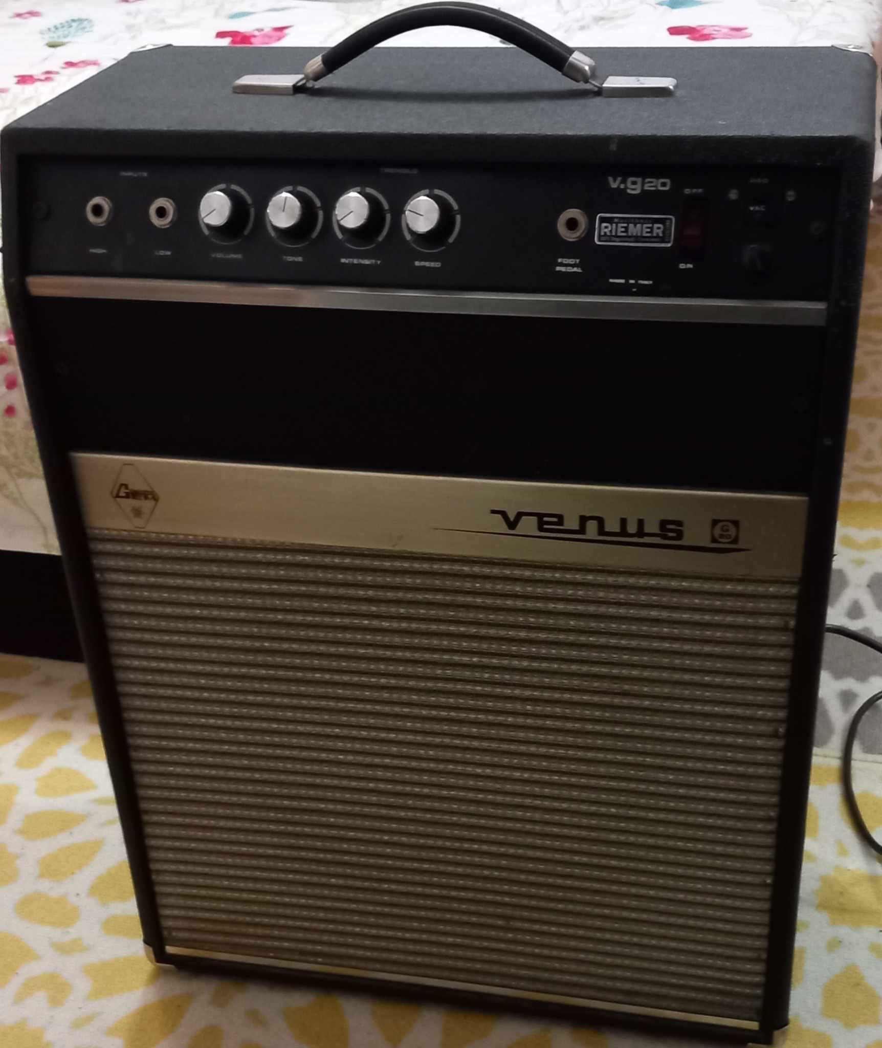 Vand Amp combo (full lampa) Gem Venus v. g. - 20