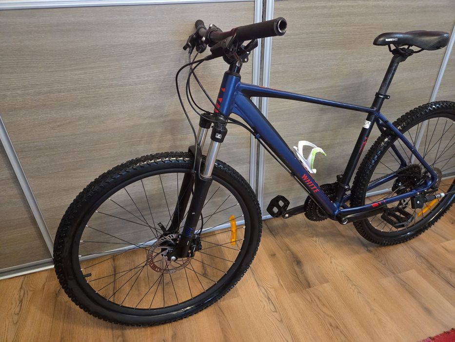 Bicicleta 27,5 White XC Trainer  L Frână disc hidraulice