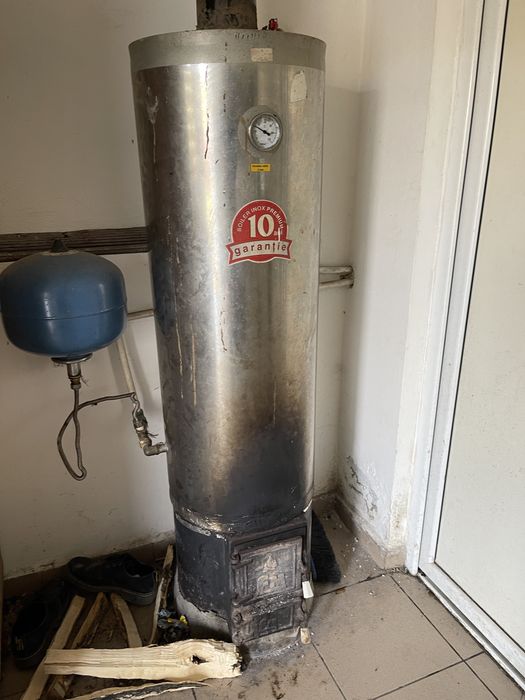 Boiler apa calda pe lemn