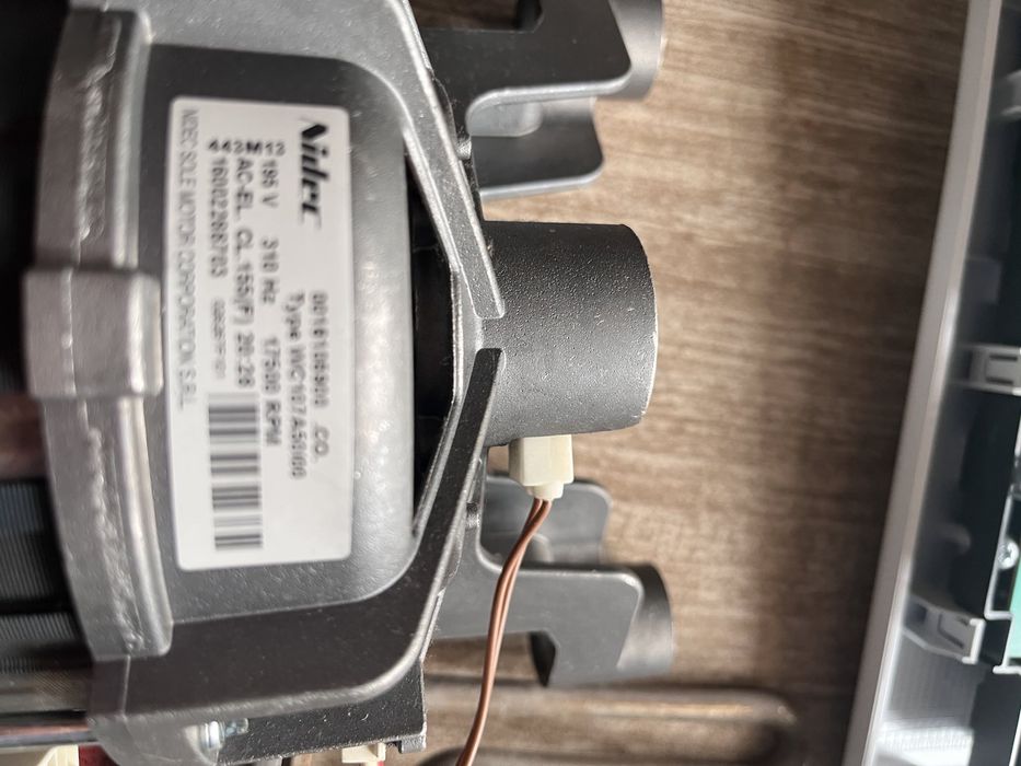 Пералня Hotpoint Ariston