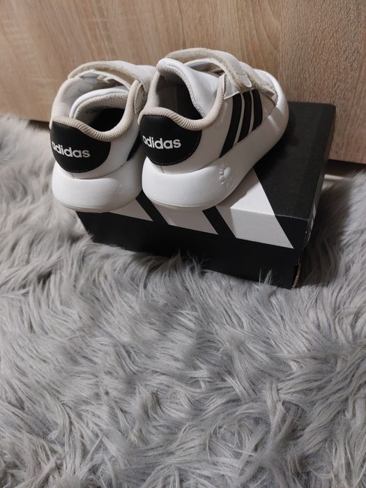 Бебешки Adidas 23.5
