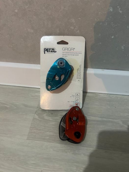 Страховочное устройство GRIGRLI от компании PETZL