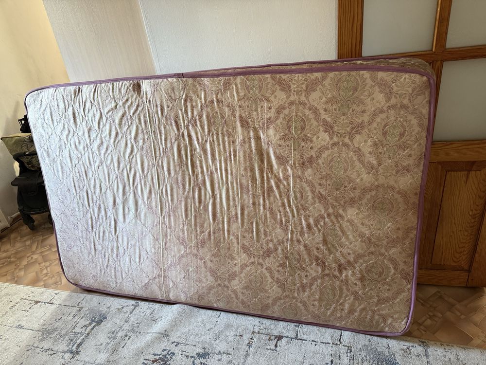 Продам матрас б/у 120*200