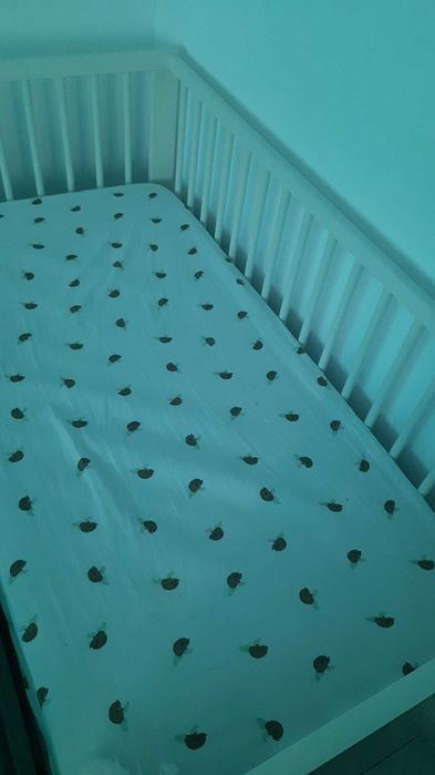 Masa Infasat si Patut copil/ bebe marca Ikea