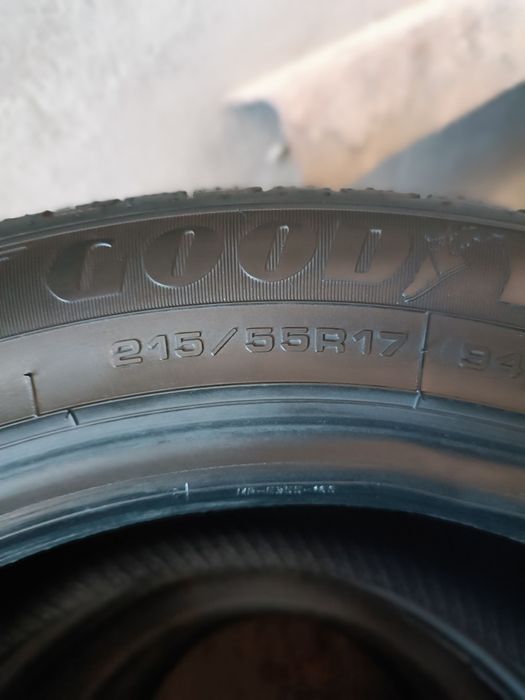 Balon Goodyear 215 55 R17 Holati Yangide Turibti