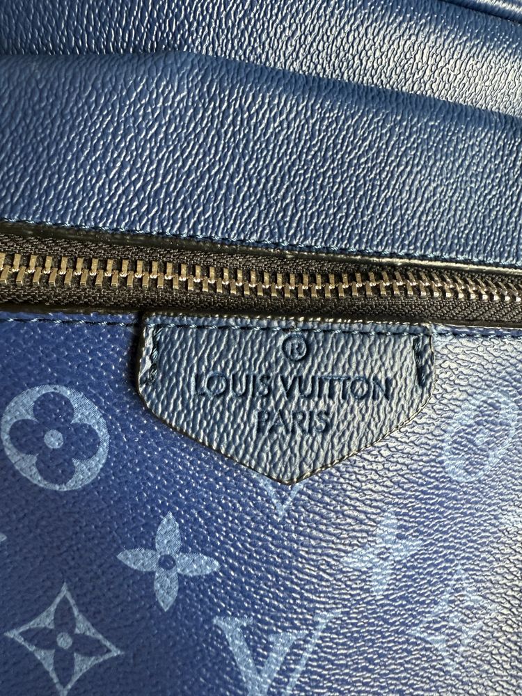 Louis vuitton outdoor messenger