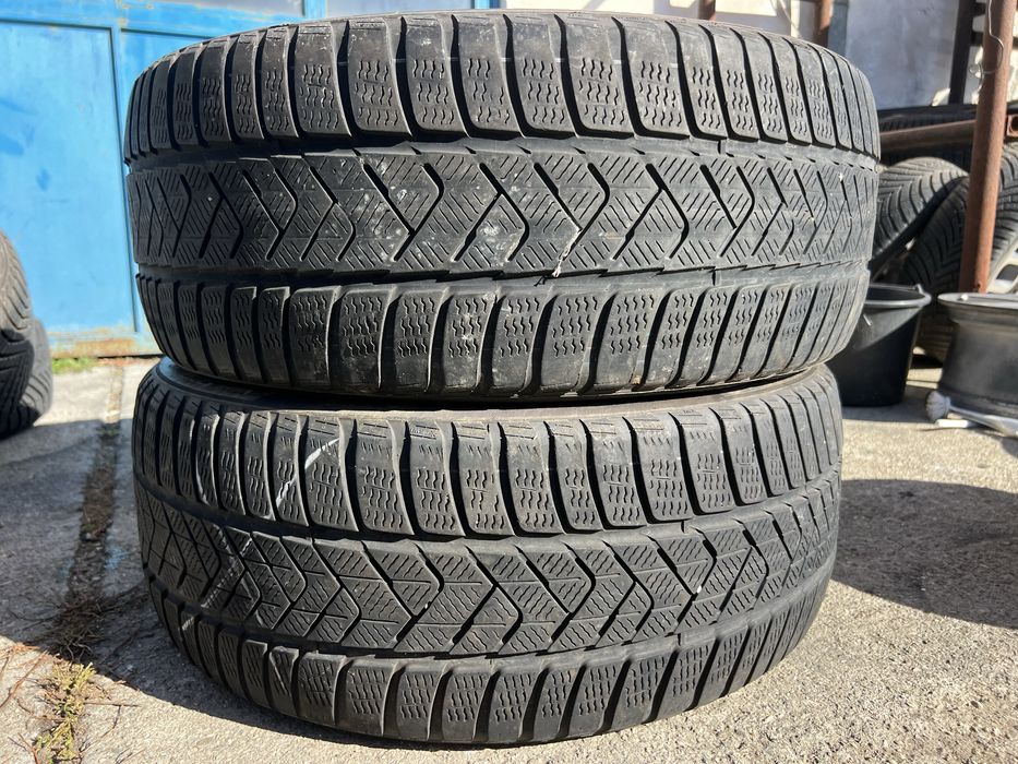 Зимни гуми 245/45/19 Pirelli  с борд dot20 . Цена за двете .