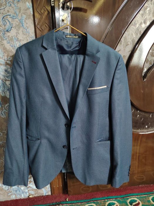 Костюм брюки в хорошем состоянии