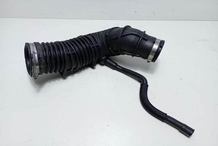 Tub aer admisie 2.0 dci 8200714810B Nissan Primastar prima generatie