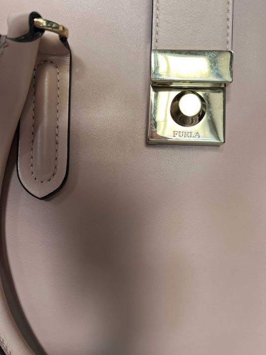 Furla кожена чанта оригинална