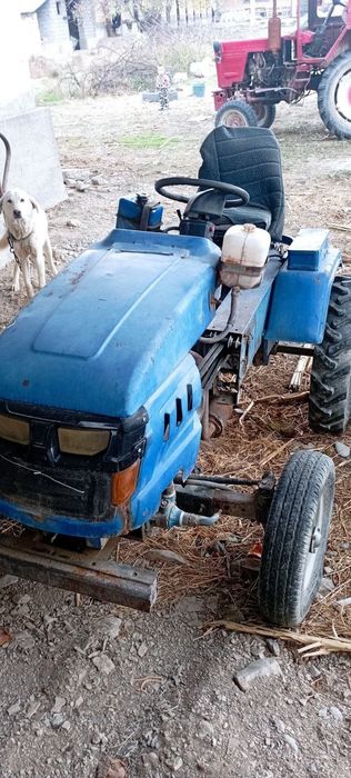 Мини трактор сотилади