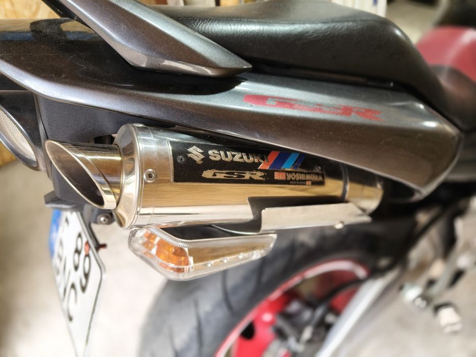 Suzuki gsr 600 yoshimura