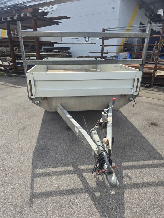 Vand remorci de la 750kg-3000kg aduse din Germania