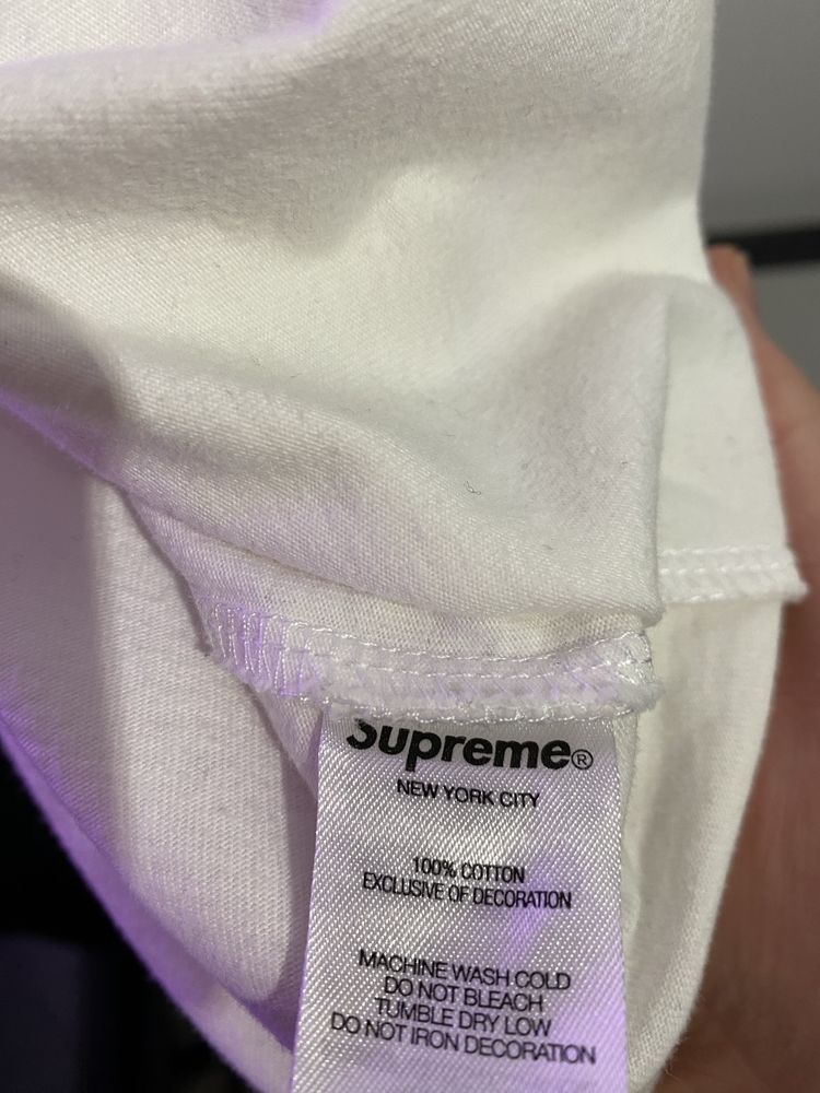 Supreme old english glow tee