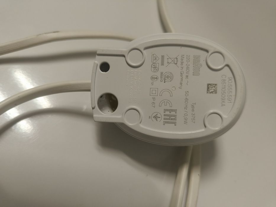 Suport pentru periuță, nou, sigilat și încărcător Braun