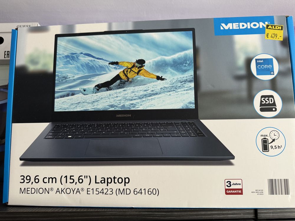 Laptop NOU in Cutie MEDION AKOYA E15423 ,i5, 15,6”,1TB SSD, 8GB RAM