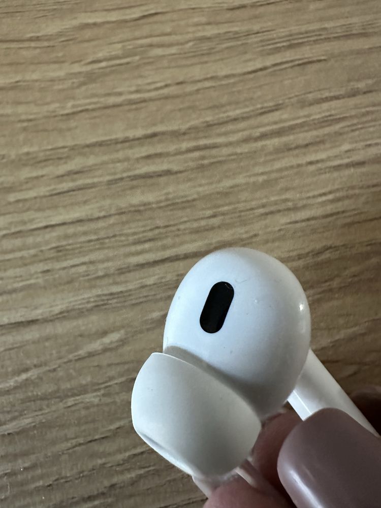 Единичка дясна слушалка Airpods Pro 2