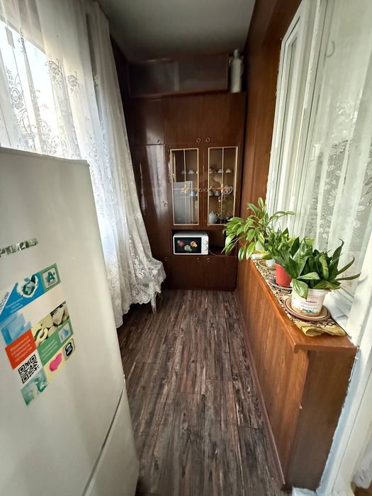 Сдается 1'2 комнатная квартира Юнусабаде 8