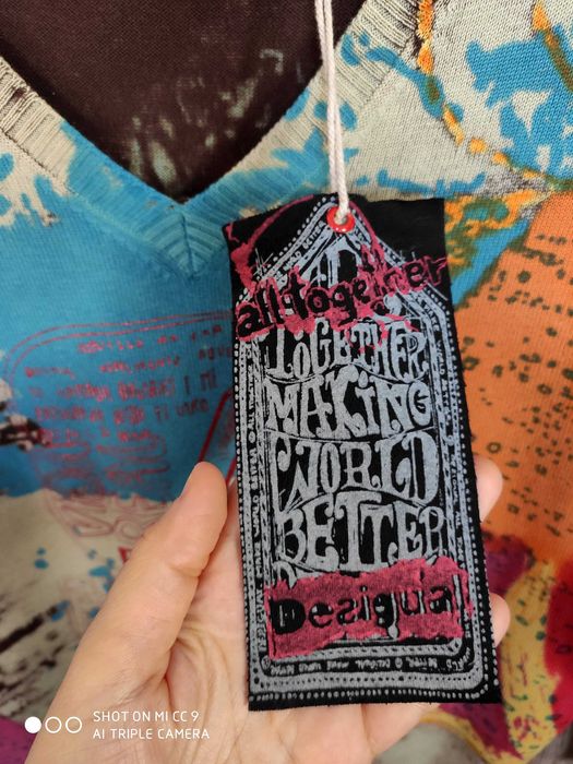 Desigual нова с етикет блуза с принц и принцеса