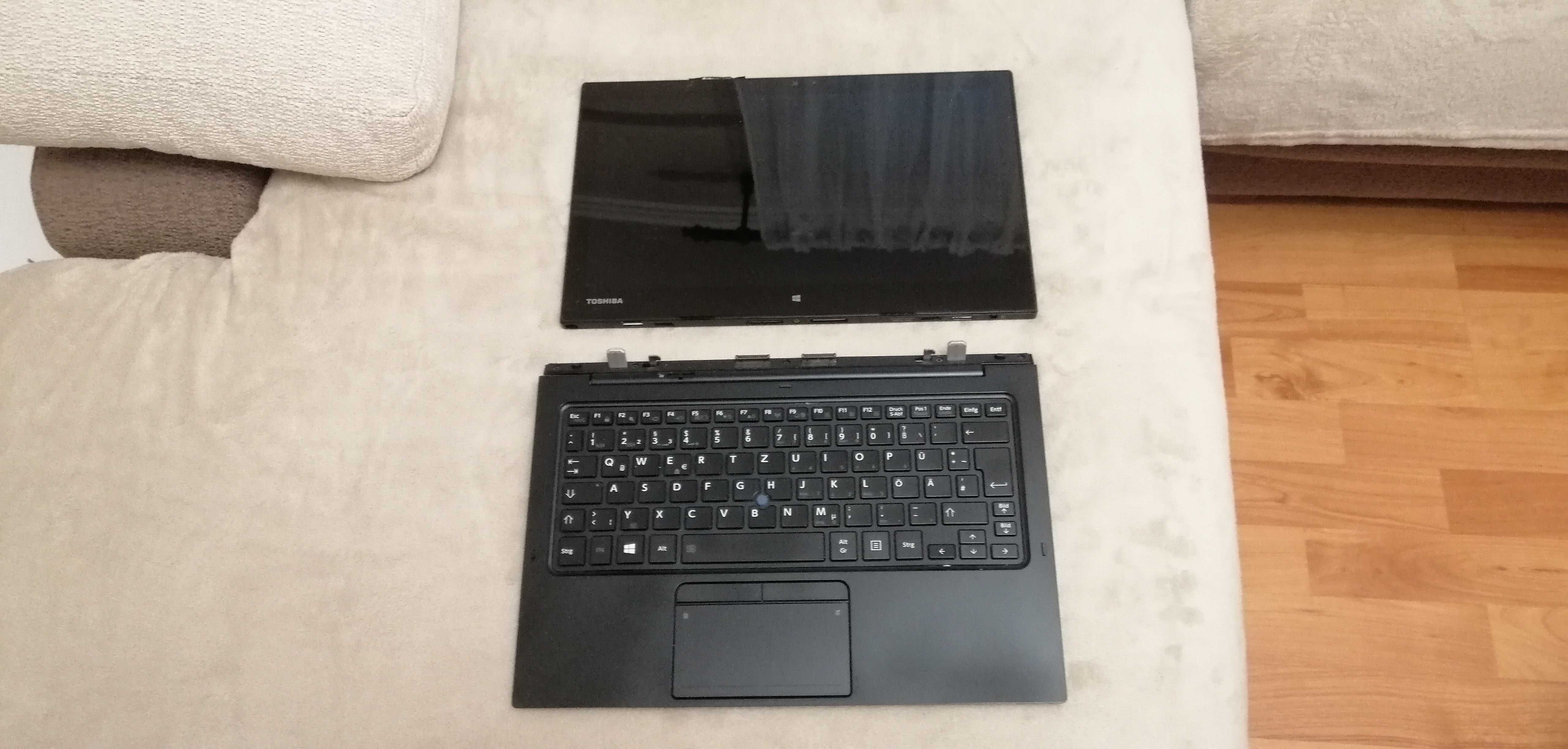 ! Ocazie.Vand 2 laptopuri un Lenovo IntelCore i5 si un Toshiba Portege