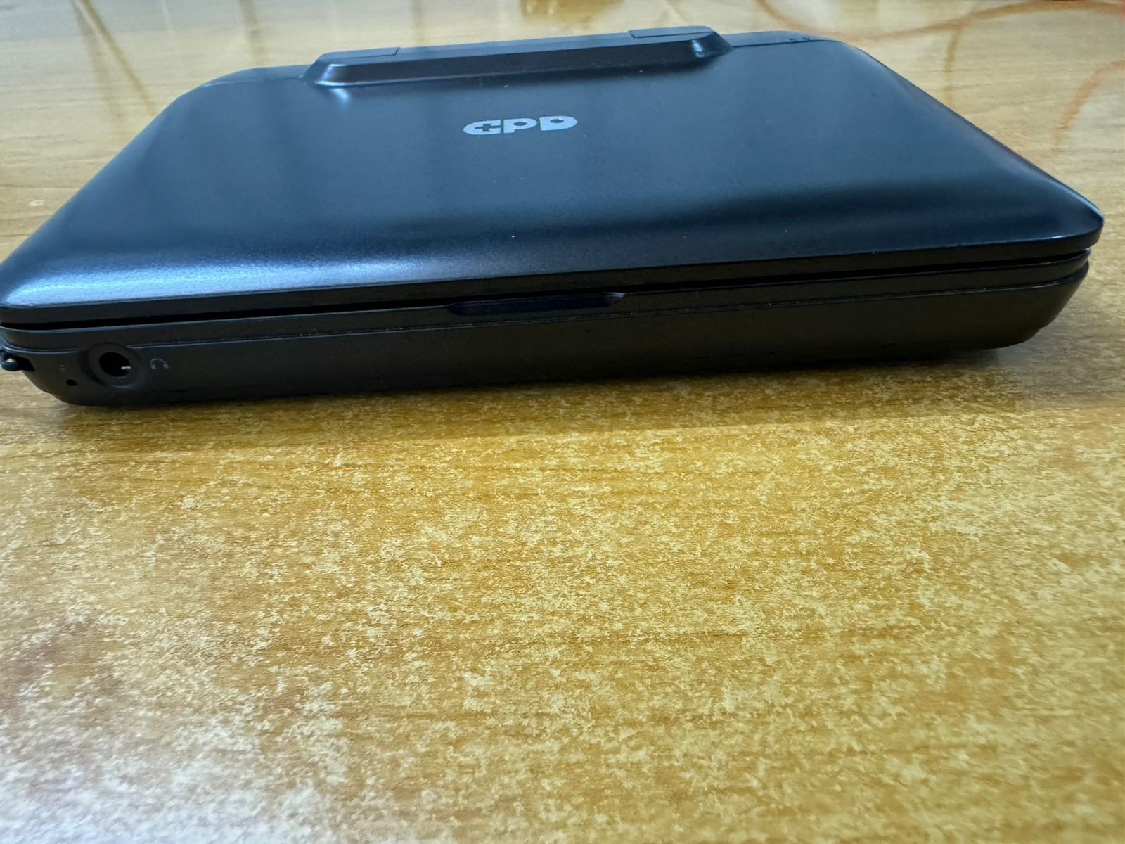 Gpd micropc,Интерфейс зарядки имеет плохой контакт, все остальное в но
