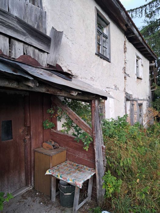 Продава се земеделска земя + къща в с. Мугла, махала Касъка