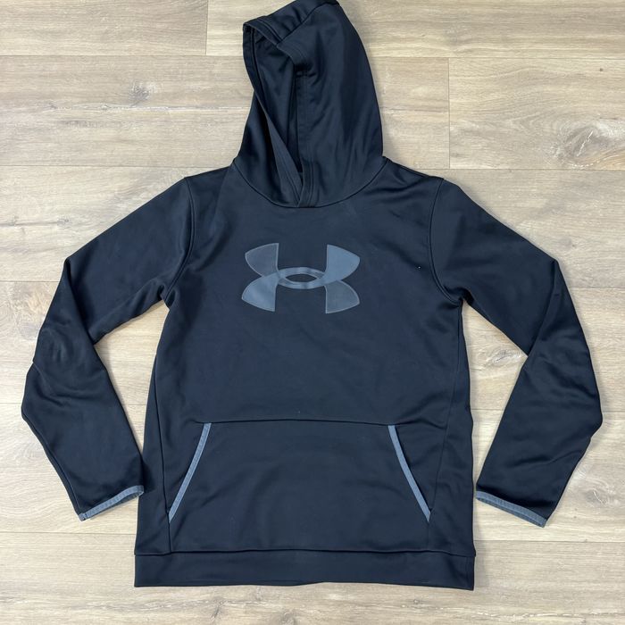 Суичъри Nike, Under Armour