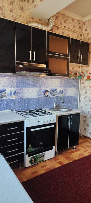 Провдется или обмнен на дом, квартира  возле 13 школы Galaba 7B