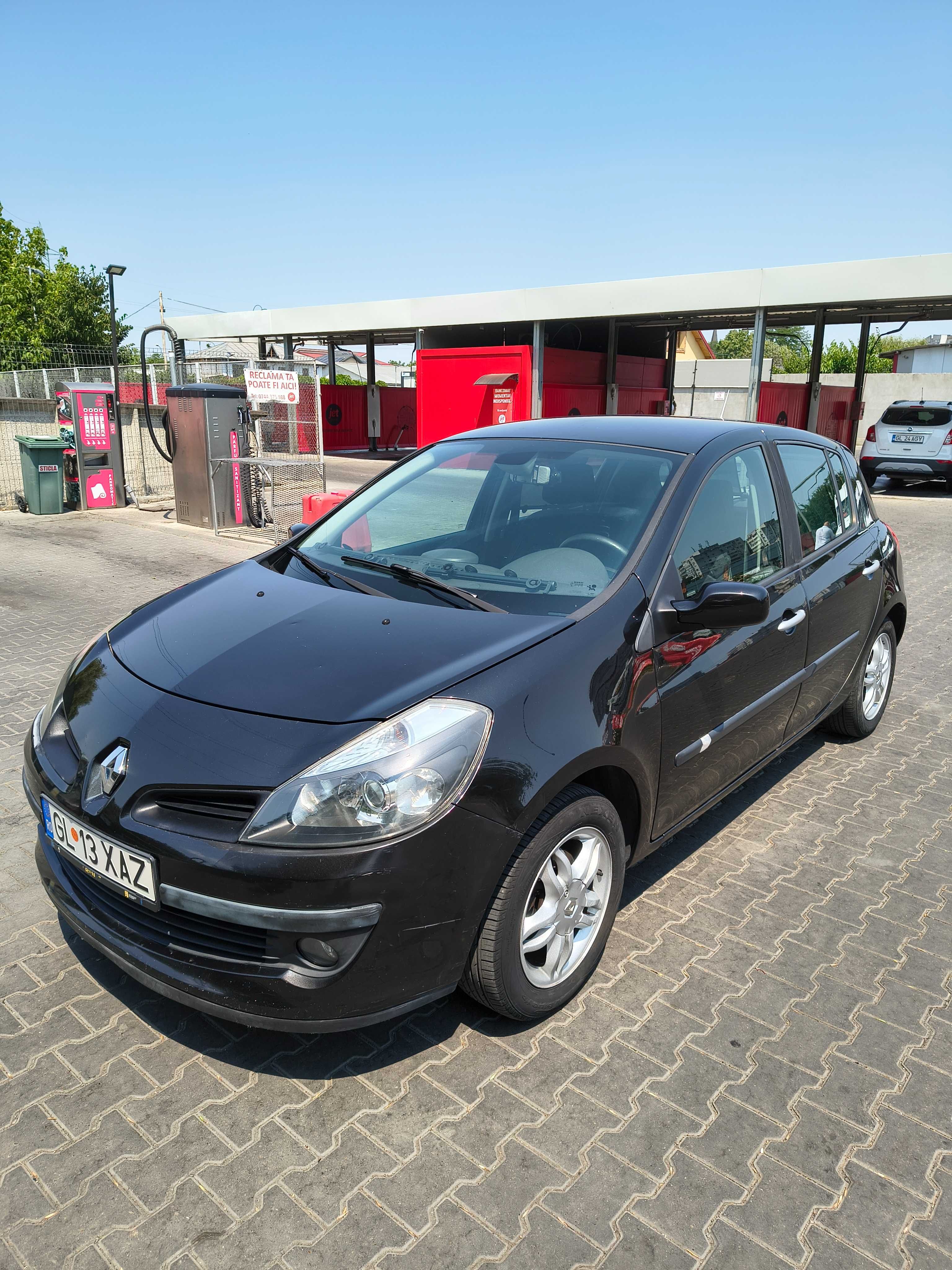 Vând Renault Clio 3 - 1.2 benzină - 2009