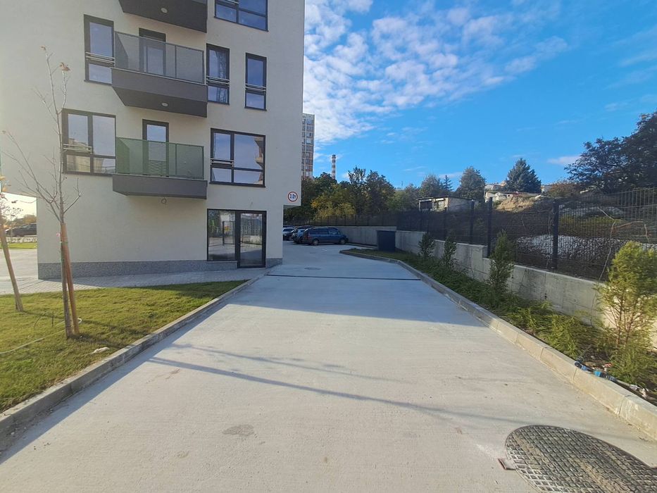 Паркомясто под наем