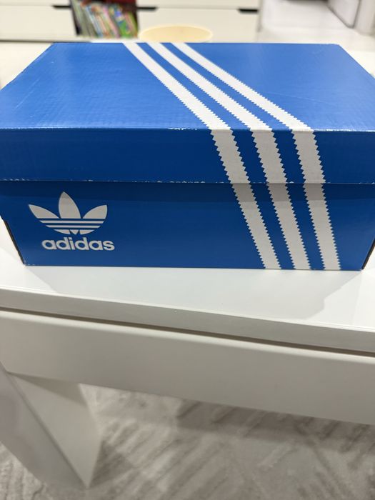 Обувки Колев и Колев