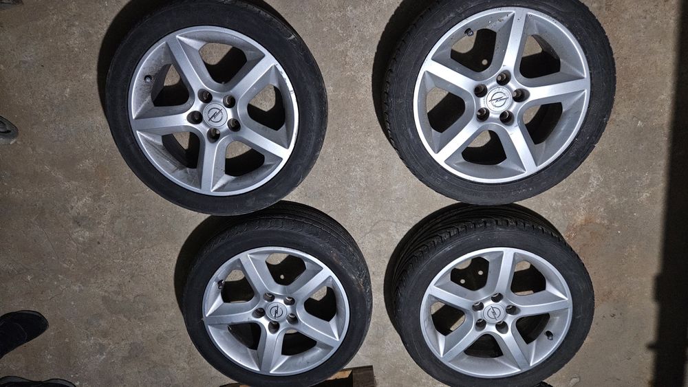 Roti complete 225 45 R17 , jante aliaj