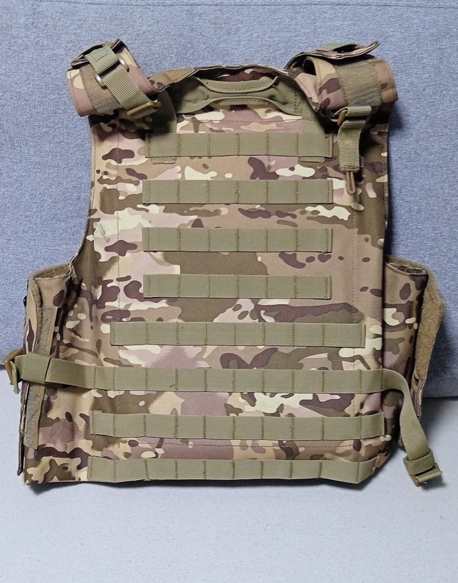 Vând echipament Airsoft