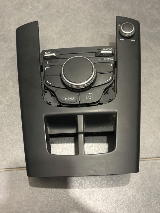 Audi a3 8v  MMI ауди а3 конзола за мултимедия/навигация джойстик